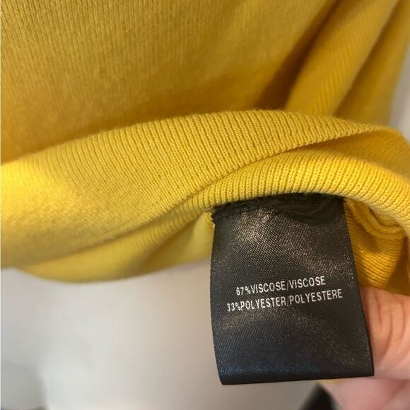 Lafayette 148 New York Sunny Yellow Knit Short Sleeve Sweater/Top - Picture 3 of 4